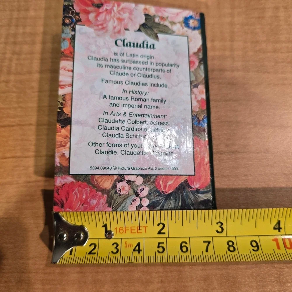 DAZZLING! Claudia Address‎ book - never used